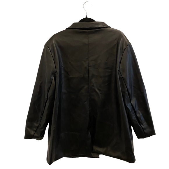 Missguided Black Soft Faux Leather Oversized Blazer - Picture 12 of 14